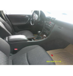 Pompe de direction MERCEDES CLASSE C 203 Photo n°3