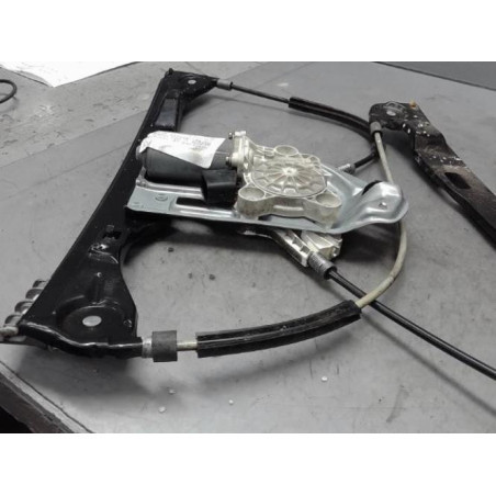Moteur leve vitre avant droit MERCEDES CLASSE C 203 Photo n°1