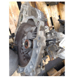 Boite de vitesses OPEL CORSA E Photo n°1