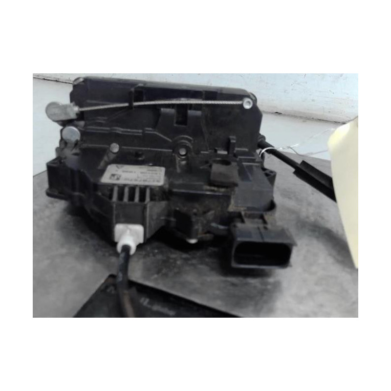 Serrure arriere droit FIAT GRANDE PUNTO