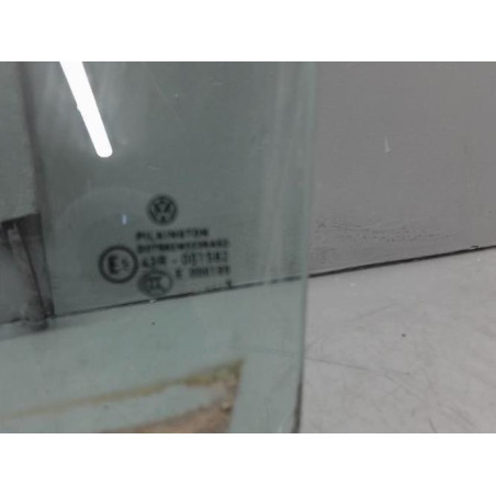 Vitre avant gauche VOLKSWAGEN TOURAN 1 Photo n°1
