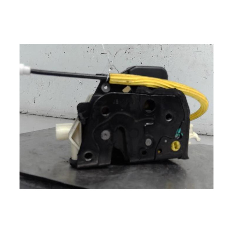 Serrure arriere gauche AUDI A6 3