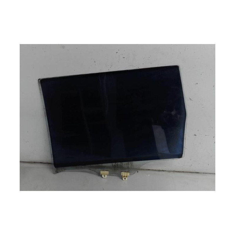 Vitre arriere droit NISSAN X-TRAIL 1