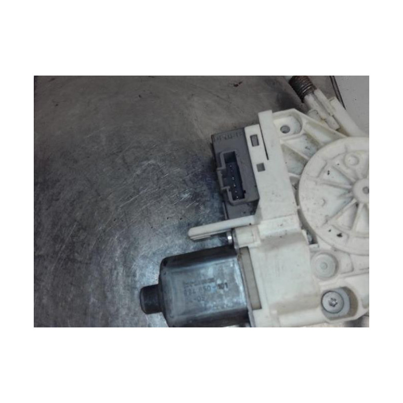 Moteur leve vitre arriere droit PEUGEOT 407