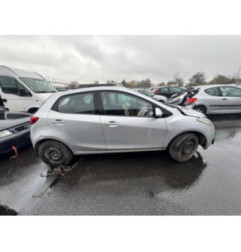 Feu arriere principal droit (feux) MAZDA 2 2 Photo n°10