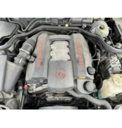 Capot MERCEDES CLASSE E 210 Photo n°16