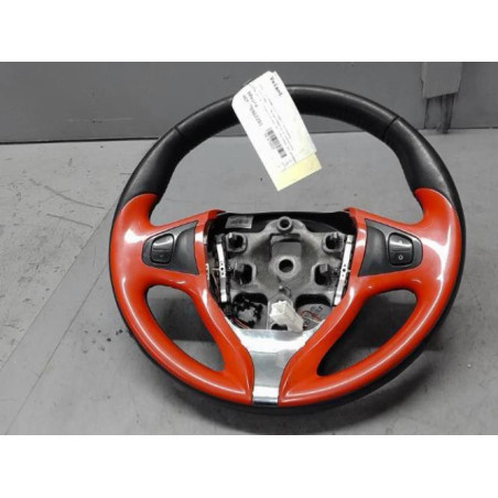 Volant RENAULT CLIO 4 Photo n°1