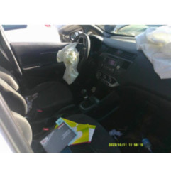 Malle/Hayon arriere KIA RIO 3 Photo n°17