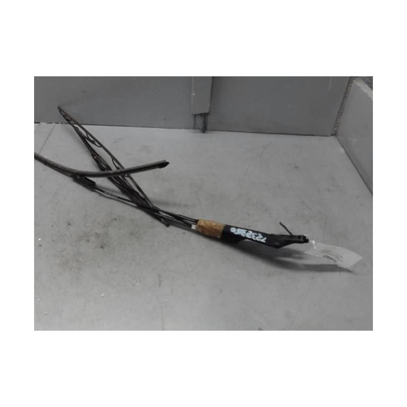 Bras essuie glace avant NISSAN NV250
