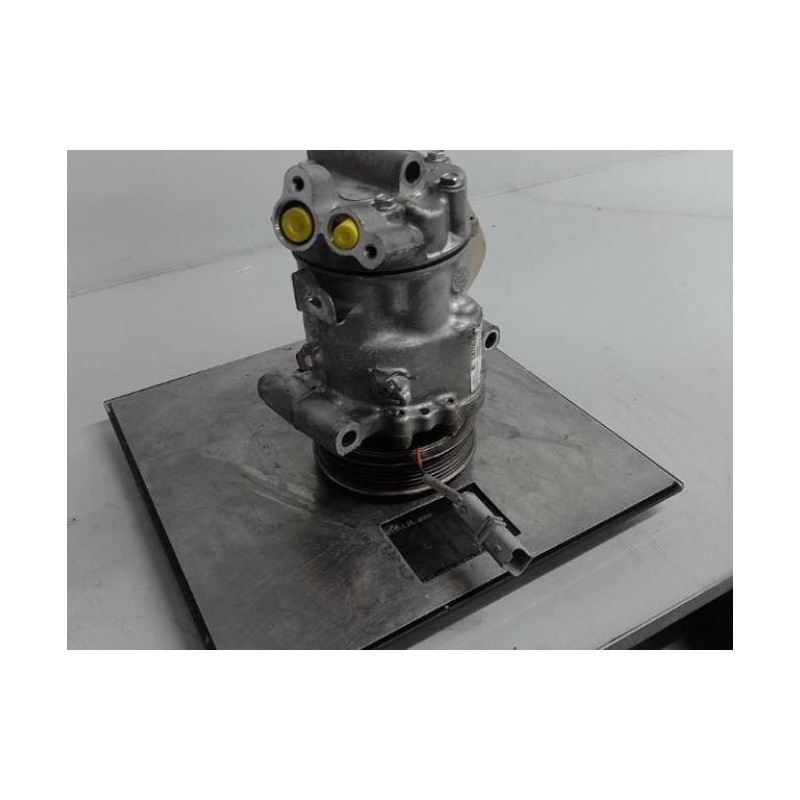 Compresseur clim NISSAN NV250