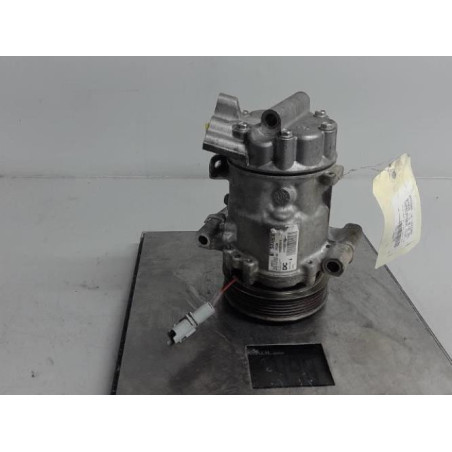 Compresseur clim NISSAN NV250