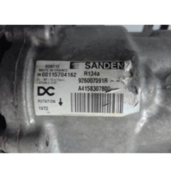 Compresseur clim NISSAN NV250 Photo n°3