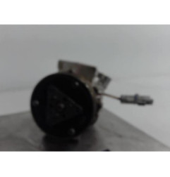 Compresseur clim NISSAN NV250 Photo n°4