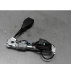 Attache ceinture avant gauche NISSAN NV250 Photo n°1