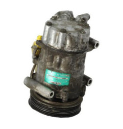 Compresseur clim PEUGEOT 206 Photo n°1