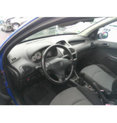 Compresseur clim PEUGEOT 206 Photo n°8