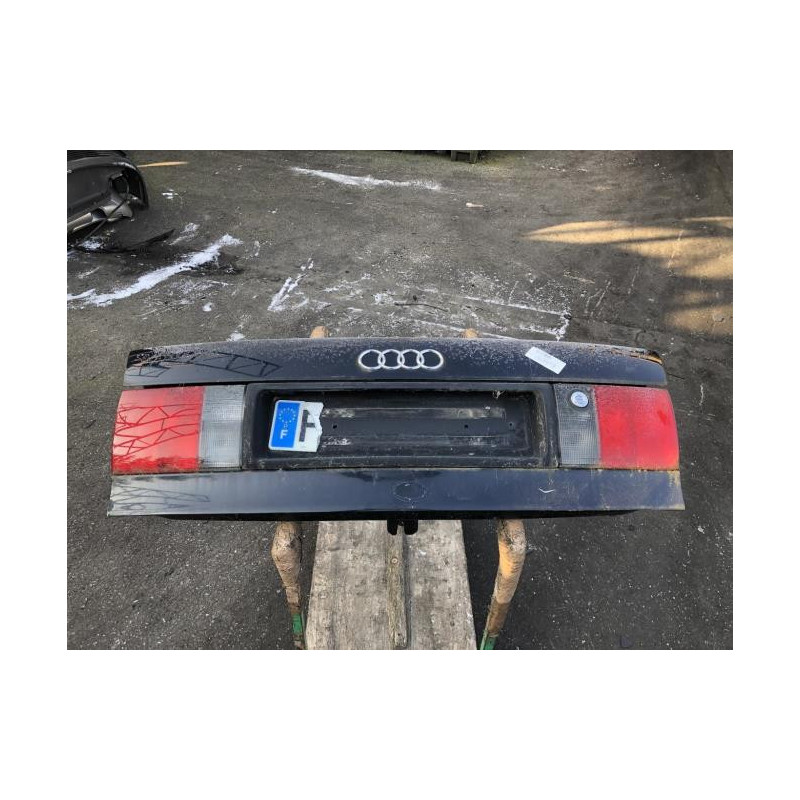 Malle/Hayon arriere AUDI 80 3