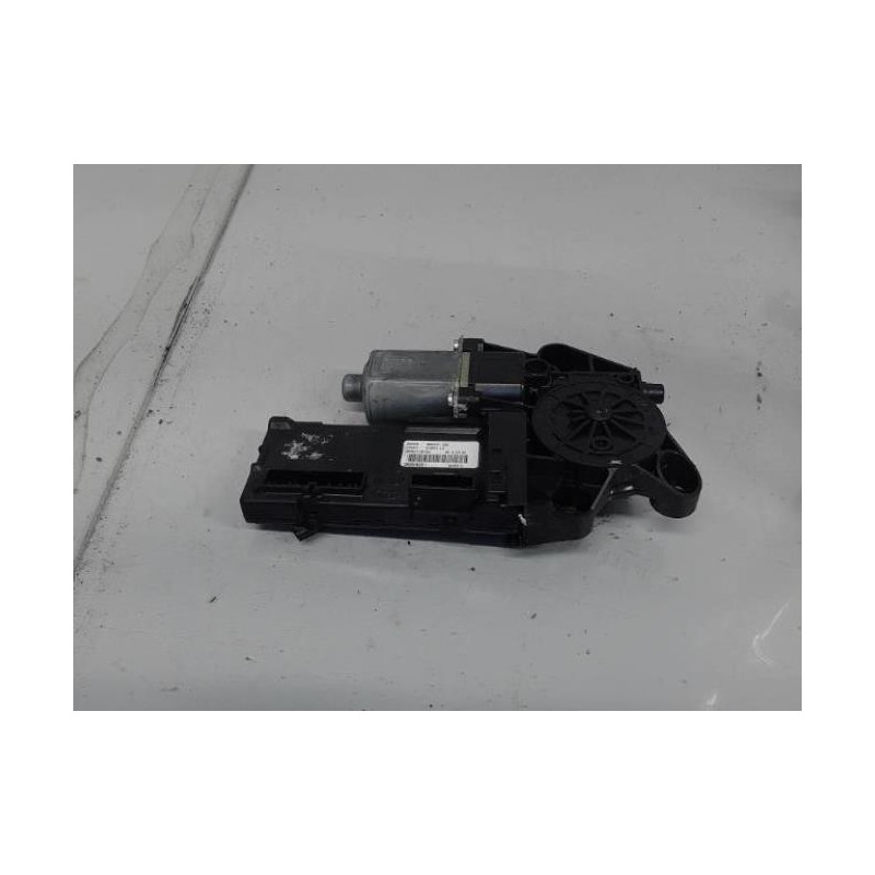 Moteur leve vitre avant gauche RENAULT MEGANE 3