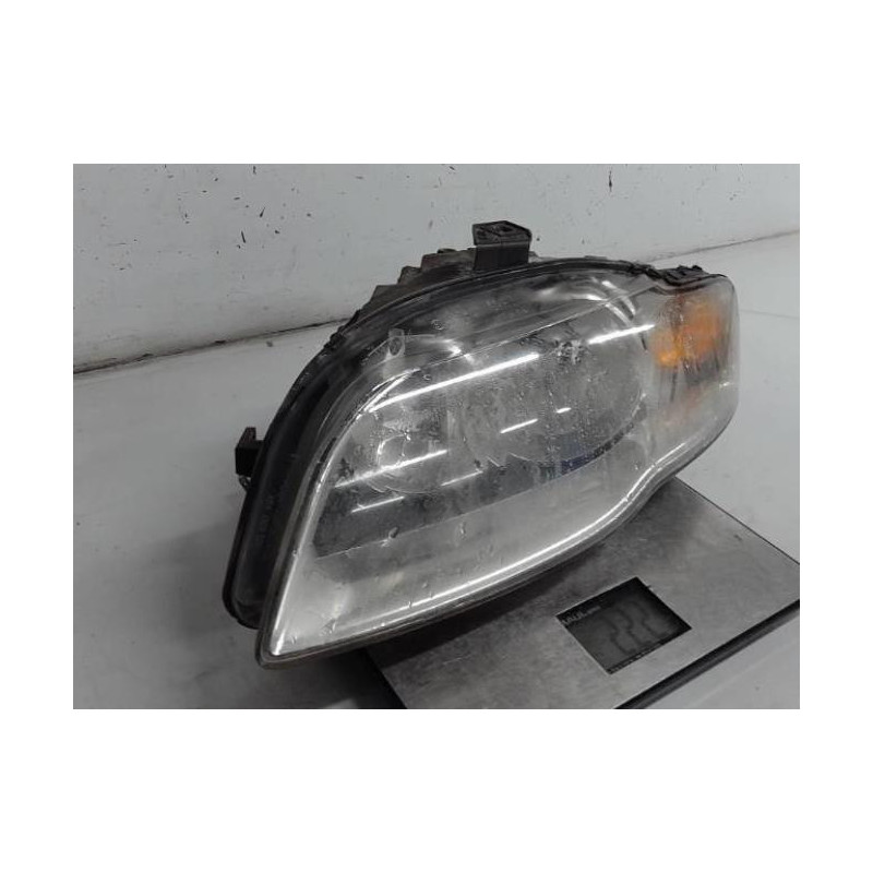 Optique avant principal gauche (feux)(phare) AUDI A4 2