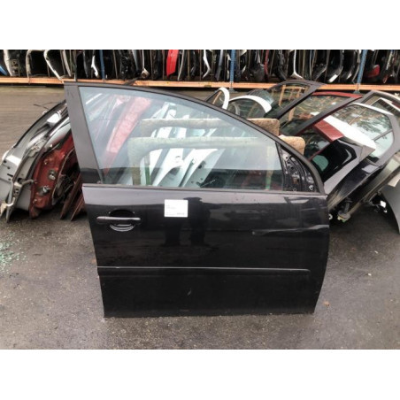 Porte avant droit VOLKSWAGEN GOLF 5 Photo n°1