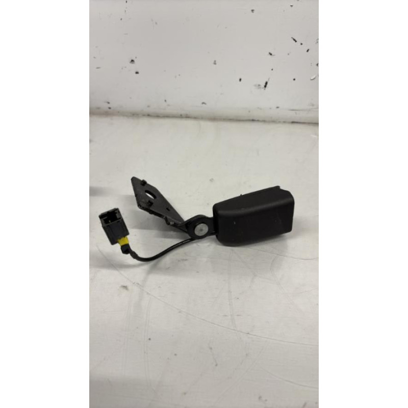 Attache ceinture arriere gauche DS DS4 1