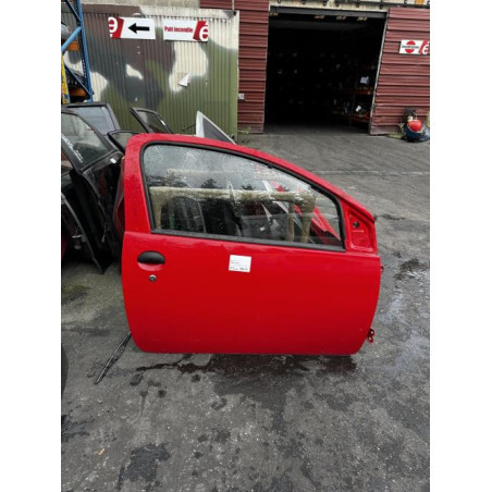 Porte avant droit TOYOTA AYGO 1 Photo n°1
