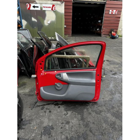 Porte avant droit TOYOTA AYGO 1