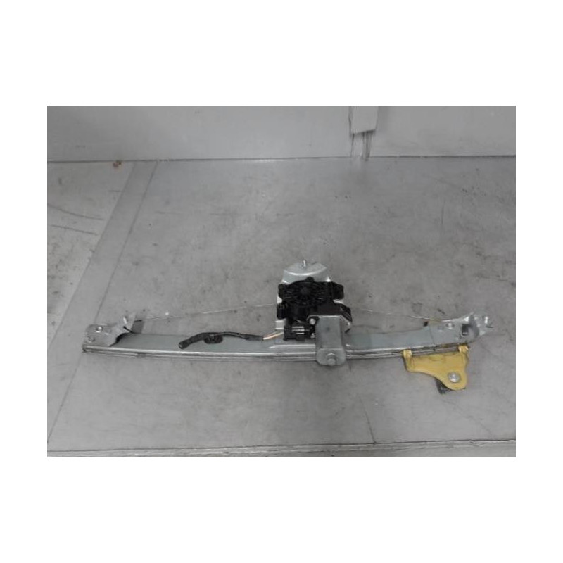 Moteur leve vitre avant droit RENAULT CLIO 4