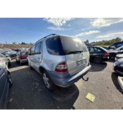 Malle/Hayon arriere MERCEDES CLASSE M 163 Photo n°12