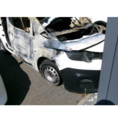 Demarreur PEUGEOT PARTNER 3 Photo n°7