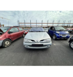 Feu arriere principal droit (feux) RENAULT MEGANE 1 Photo n°12