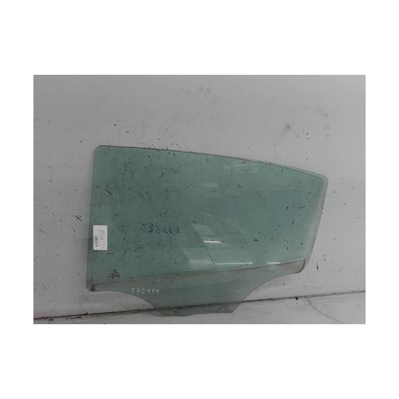 Vitre arriere gauche PEUGEOT 208 1