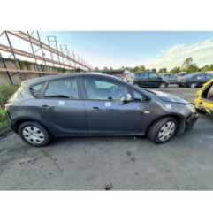 Attache ceinture arriere droit OPEL ASTRA J Photo n°7