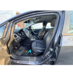 Attache ceinture arriere droit OPEL ASTRA J Photo n°8