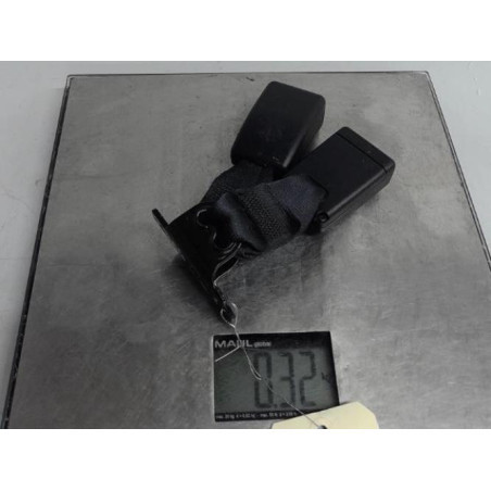 Attache ceinture arriere droit NISSAN JUKE 1