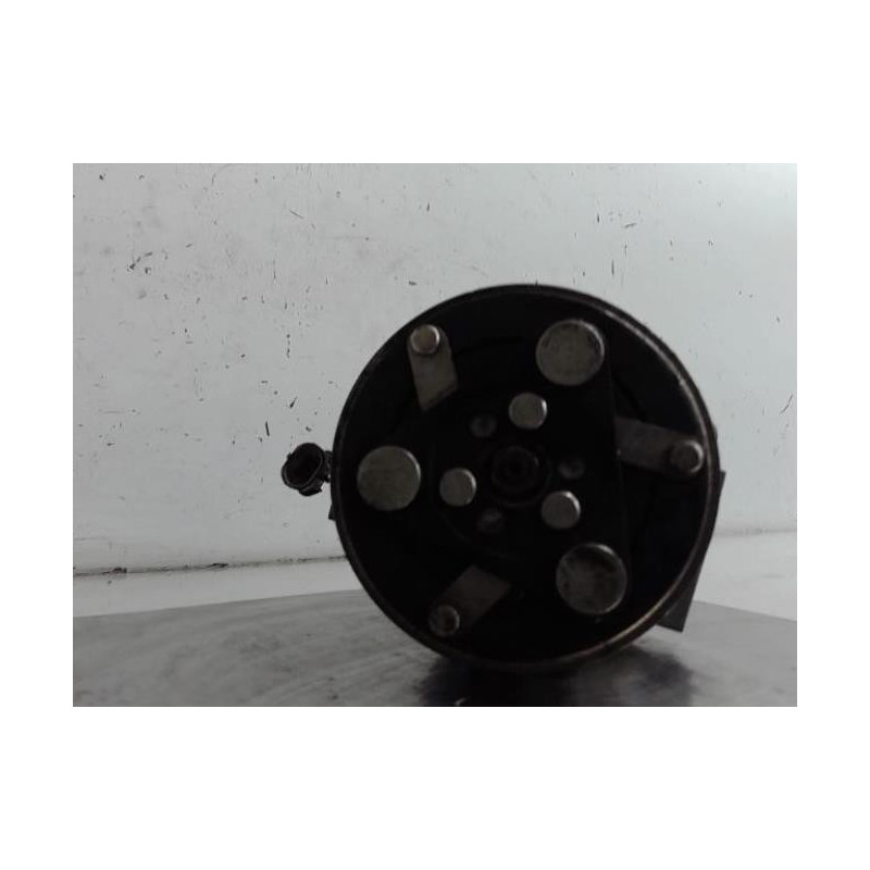 Compresseur clim SUZUKI SWIFT 5