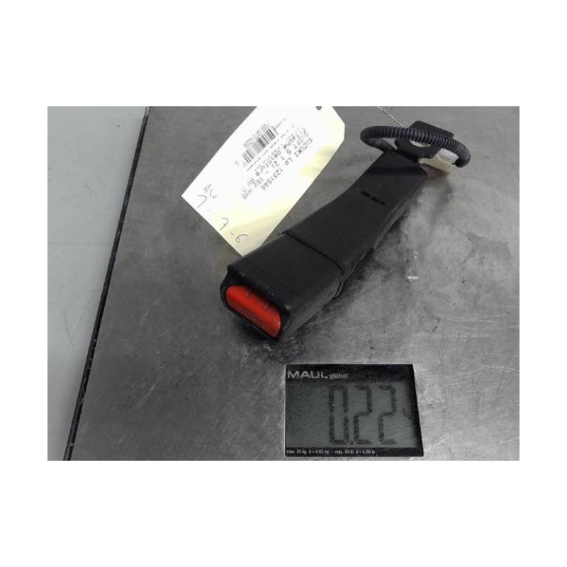 Attache ceinture avant droit SUZUKI SWIFT 5