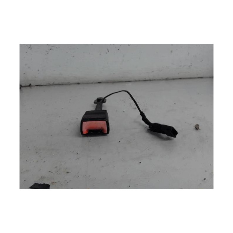 Attache ceinture avant droit CHEVROLET AVEO 2