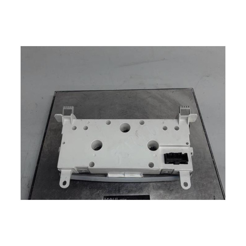 Commande chauffage MAZDA 3 1