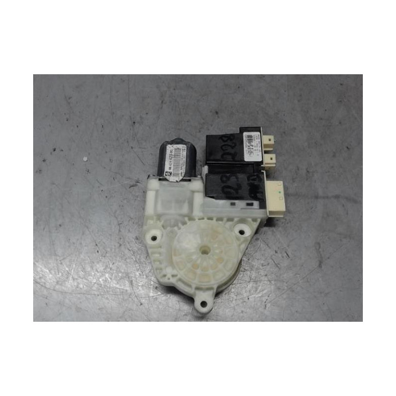 Moteur leve vitre avant droit CITROEN C4 1