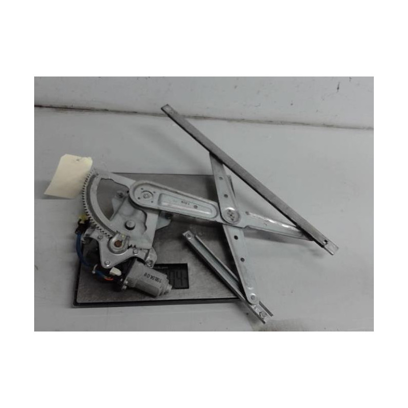 Moteur leve vitre avant droit KIA SORENTO 1