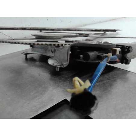 Moteur leve vitre avant droit KIA SORENTO 1