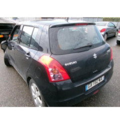 Vitre arriere droit SUZUKI SWIFT 3 Photo n°20
