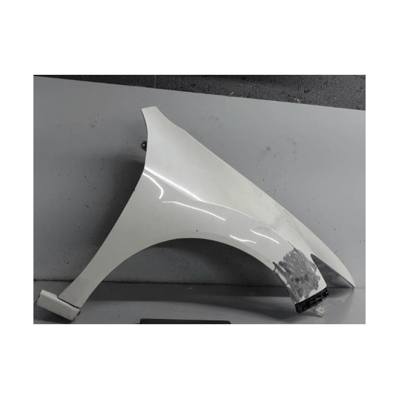 Aile avant droit HONDA ACCORD 8