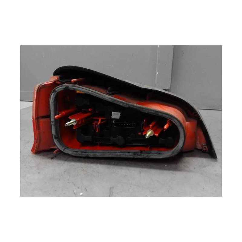 Feu arriere principal droit (feux) PEUGEOT 106