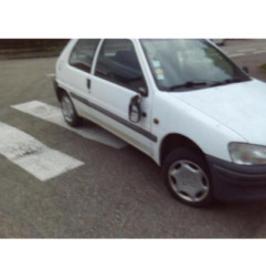 Feu arriere principal droit (feux) PEUGEOT 106 Photo n°4