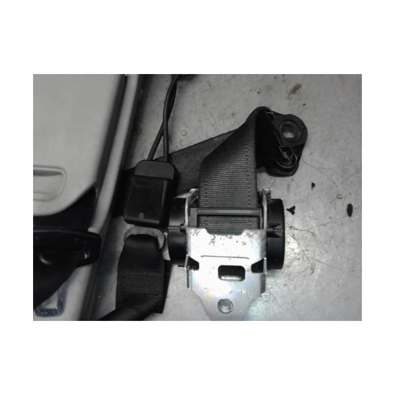 Ceinture avant gauche OPEL CORSA D