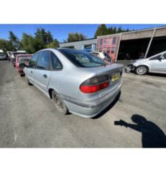 Compteur RENAULT LAGUNA 1 Photo n°17