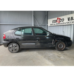 Capot RENAULT MEGANE 1 Photo n°3