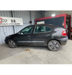 Capot RENAULT MEGANE 1 Photo n°6